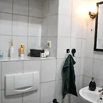 Moderne Uni-apartment: Zentral Mit Netflix, Wlan Und Vollausstattung Apartment