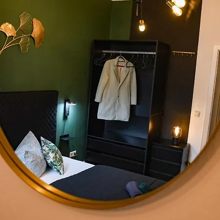 Stilvolles Business-apartment Sued - Schreibtisch - Waschmaschine - 3 Personen - Wifi - Naehe Uni Appartement Chemnitz