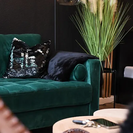 Moderne Uni-apartment: Zentral Mit Netflix, Wlan Und Vollausstattung *