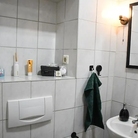Stilvolles Business-apartment Sued - Schreibtisch - Waschmaschine - 3 Personen - Wifi - Naehe Uni Appartement
